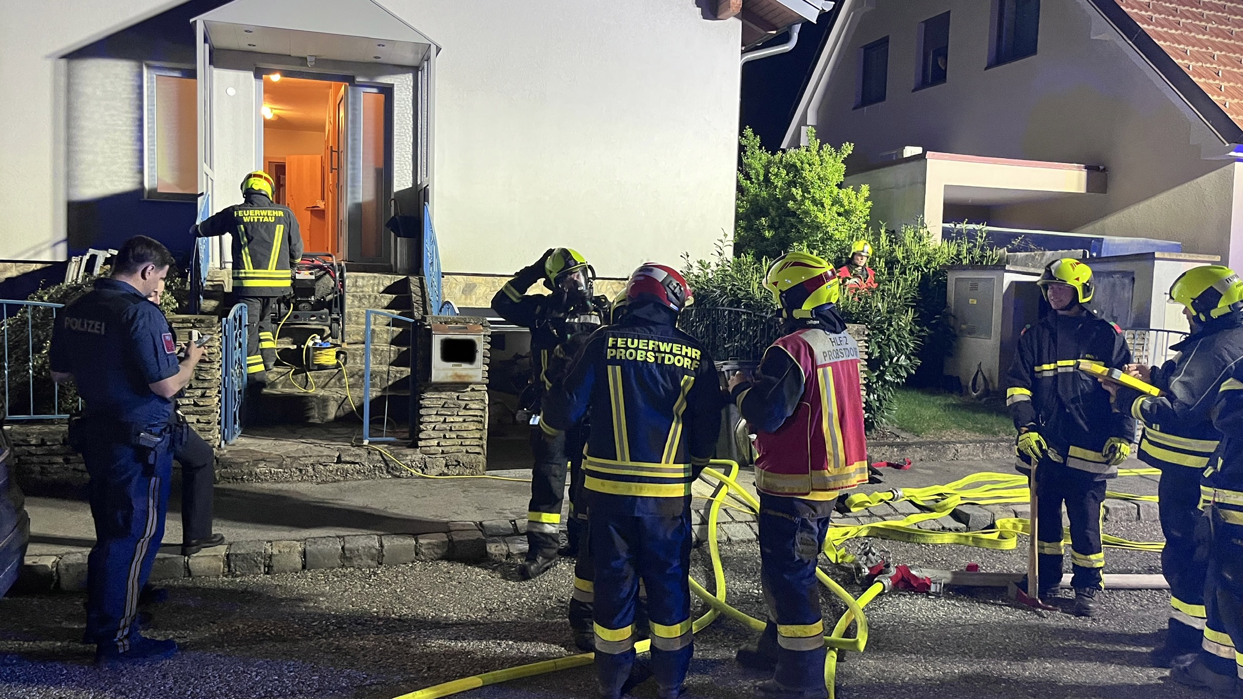 Brandeinsatz (B2) - Gebäudebrand in Probstdorf am 12.04.2026